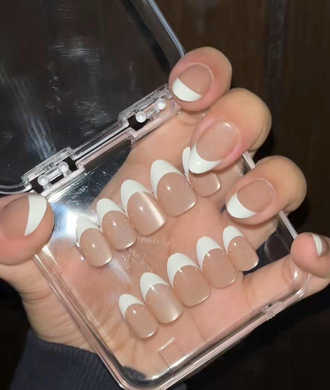 White French Tip Cat Eye Glossy Almond Press-On Nails | 24 Pcs + Free Kit