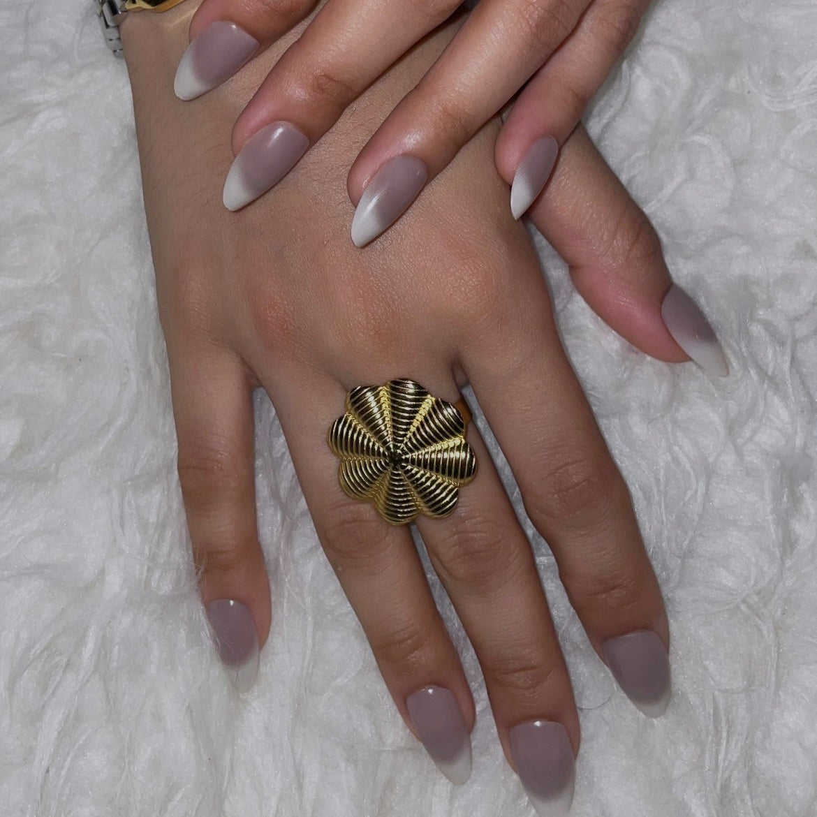 Mocha Brown Glossy Short Round Press-On Nails | 24 Pcs + Free Kit